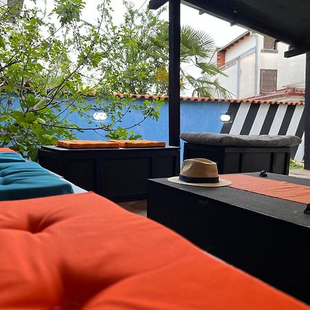 Blue Orange Lake Hostel Ohrid Esterno foto